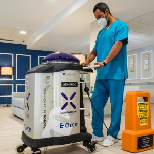 Robot de desinfección por xenón pulsado LightStrike™ Xenex